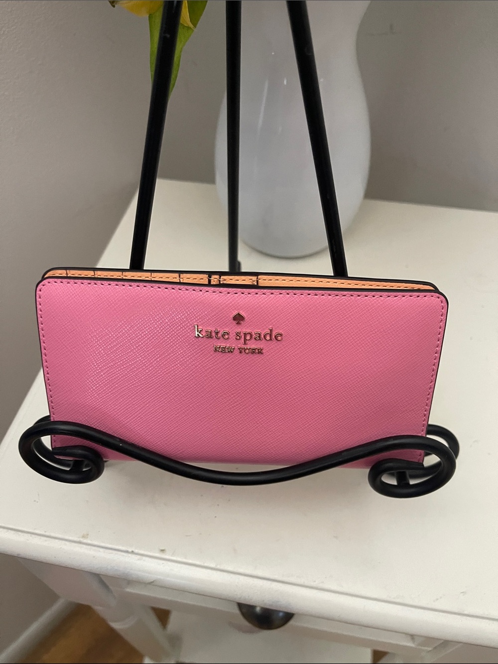 Kate Spade Bubble Gum Pink Leather Wallet with Gold Logo - Picture 2 of 8